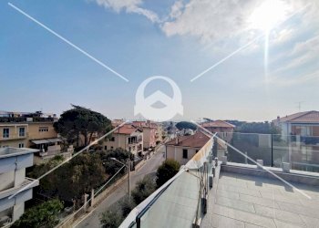 Foto 8 - Trilocale Viale Silvio Amico
 
17, Loano - foto 8