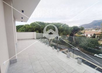 Foto 13 - Trilocale Viale Silvio Amico
 
17, Loano - foto 13