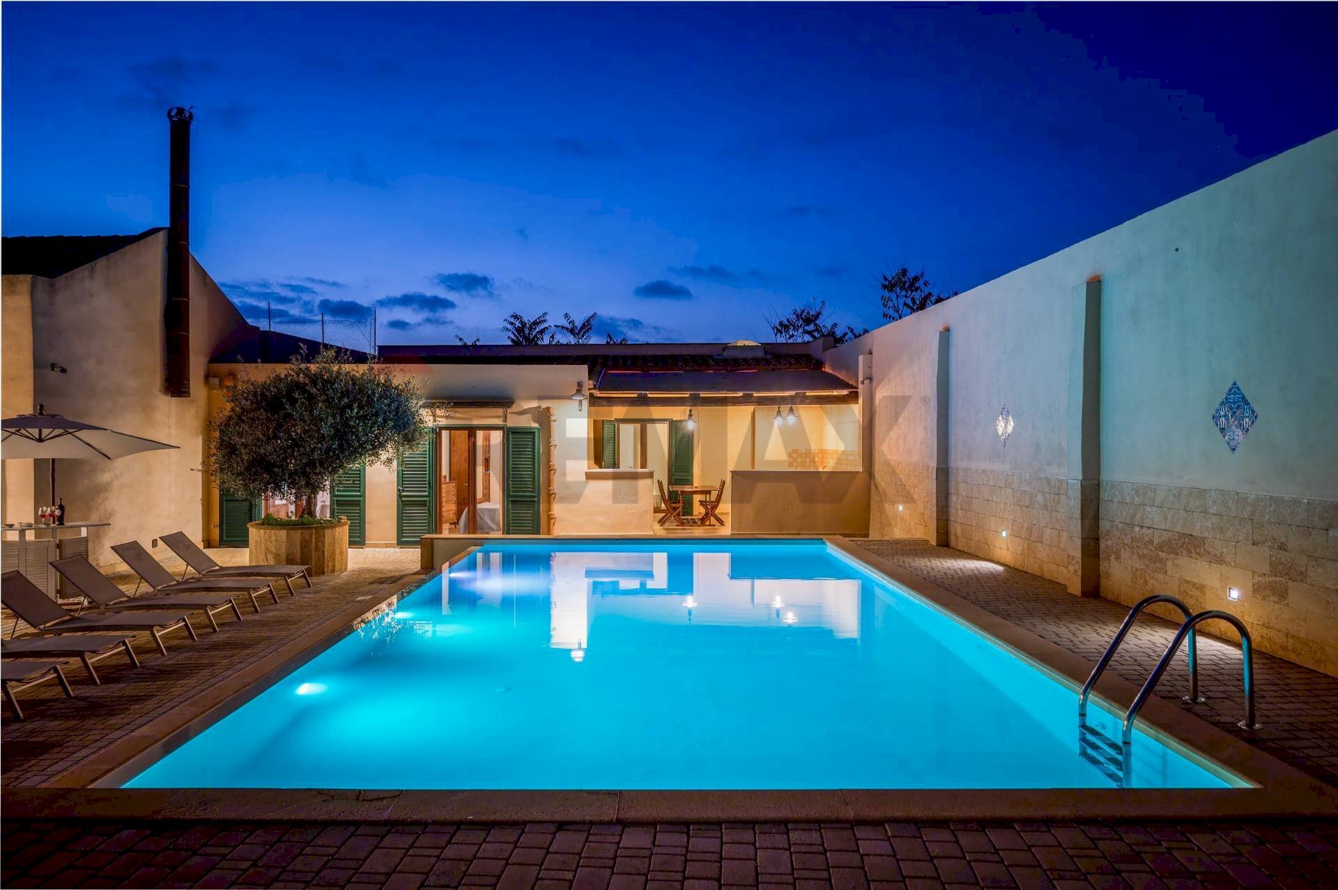 Piscina - Rustico Contrada Ciavolotto
 
318, Marsala - foto 1