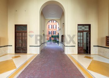 Ricezione / Lobby - Trilocale Via Taranto
 
95, Roma - foto 2