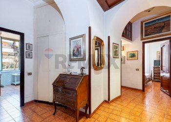 Hall / corridoio - Trilocale Via Taranto
 
95, Roma - foto 9