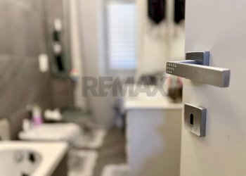 Bagno - Three-room apartment VIA NAPOLI
 
172, Mugnano di Napoli - photo 21