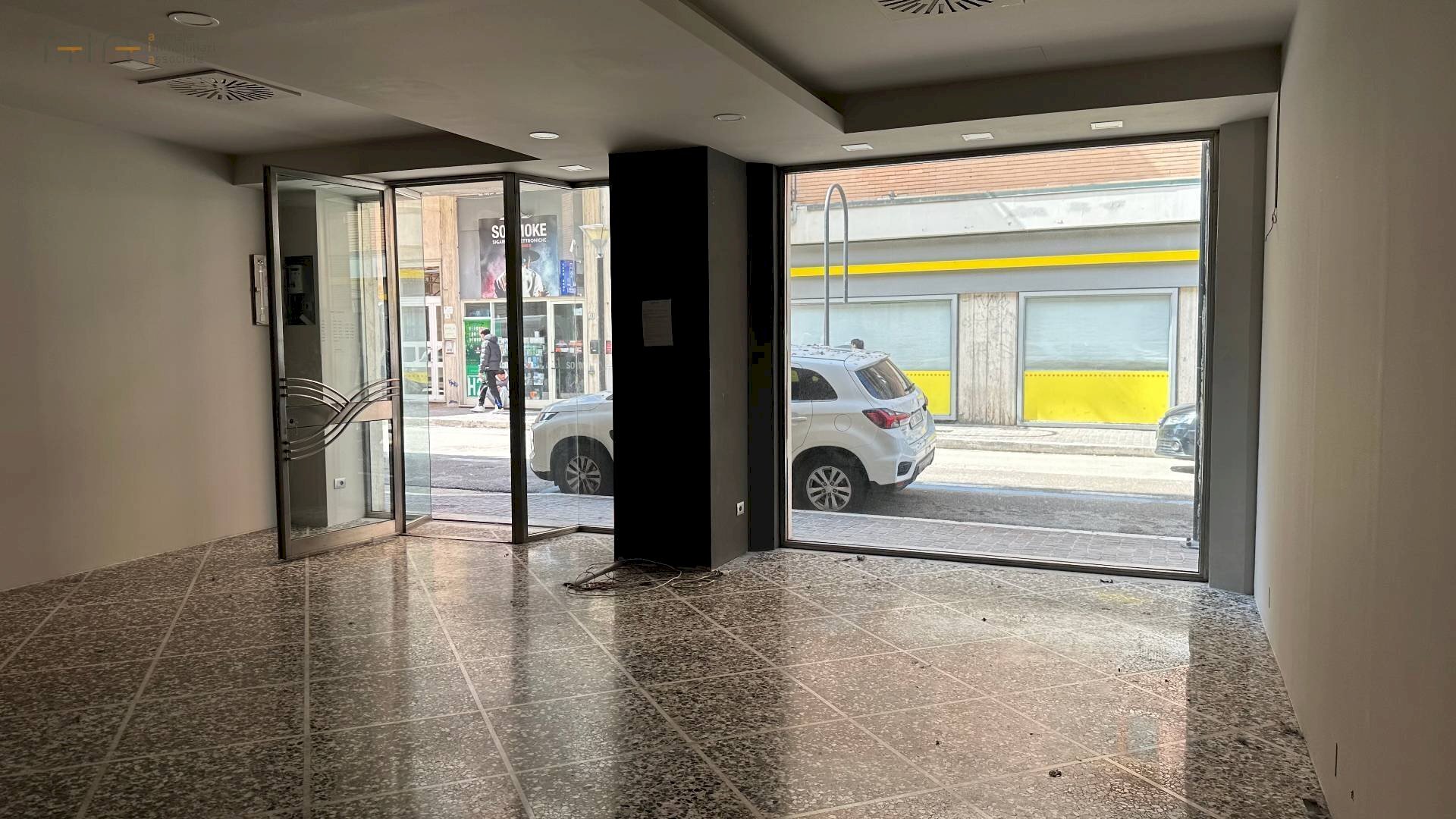 Foto 3 - Commercial Premises Via Ugo Bassi
 
17, San Benedetto del Tronto - photo 3