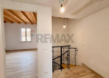 Stanza vuota - Casa indipendente Via Luciano Manara
 
21, San Giuliano Milanese - foto 17