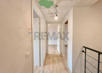 Hall / corridoio - Casa indipendente Via Luciano Manara
 
21, San Giuliano Milanese - foto 19