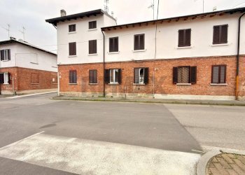 Casa all\'aperto - Casa indipendente Via Luciano Manara
 
21, San Giuliano Milanese - foto 33