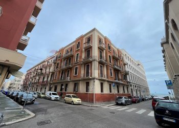 Edificio all\'aperto - Trilocale Via Dalmazia
 
94, Bari - foto 1