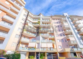 Edificio all\'aperto - Trilocale Via Fratelli De Filippo
 
27, Bari - foto 1