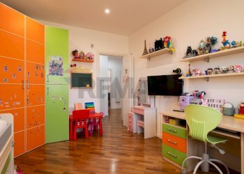 Camera / camera da letto - Trilocale Via Fratelli De Filippo
 
27, Bari - foto 12