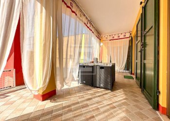 Foto 2 - Three-room apartment via vaccarolo, Desenzano del Garda - photo 2