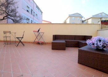 terrazzo - Trilocale Via Baronia
 
4, Sassari - foto 1