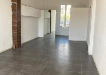 Foto 4 - Negozio piazza del mercato
 
11, Cattolica - foto 4