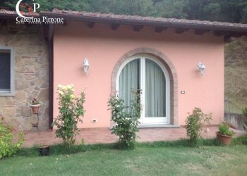 Foto 2 - Villa via del Lago
 
1, Londa - foto 2