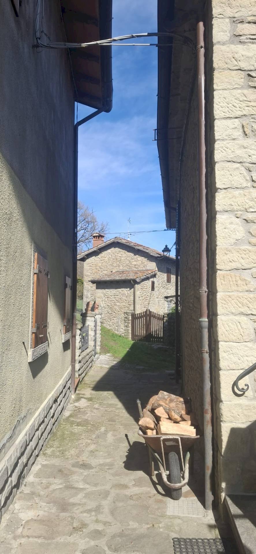 Foto 3 - Casa semi indipendente LOC. LE LASTRE
 
152, Castel San Niccolò - foto 3