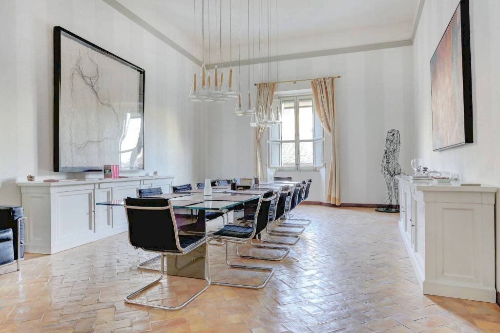 Salone - Office via del Teatro Valle, 19, Roma (neighborhood Centro Storico) - photo 3