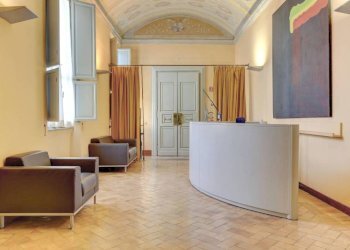 Ingresso - Ufficio via del Teatro Valle, 19, Roma (zona Centro Storico) - foto 2