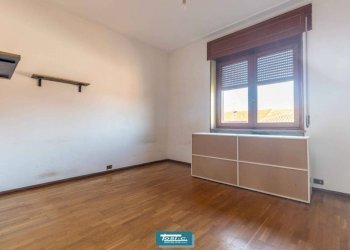 Camera da letto - Villa via Borgomanero, Cureggio - foto 15