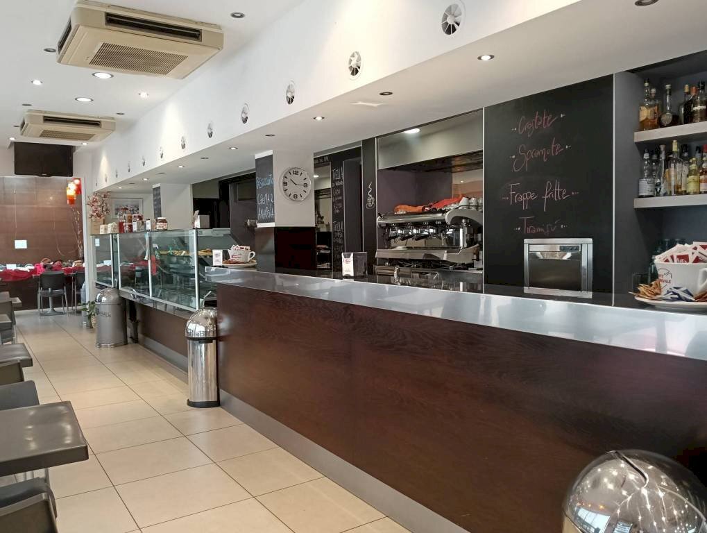 Interno non residenziale - Bar Tavola Calda - Fredda corso Italia, Gaeta - foto 1