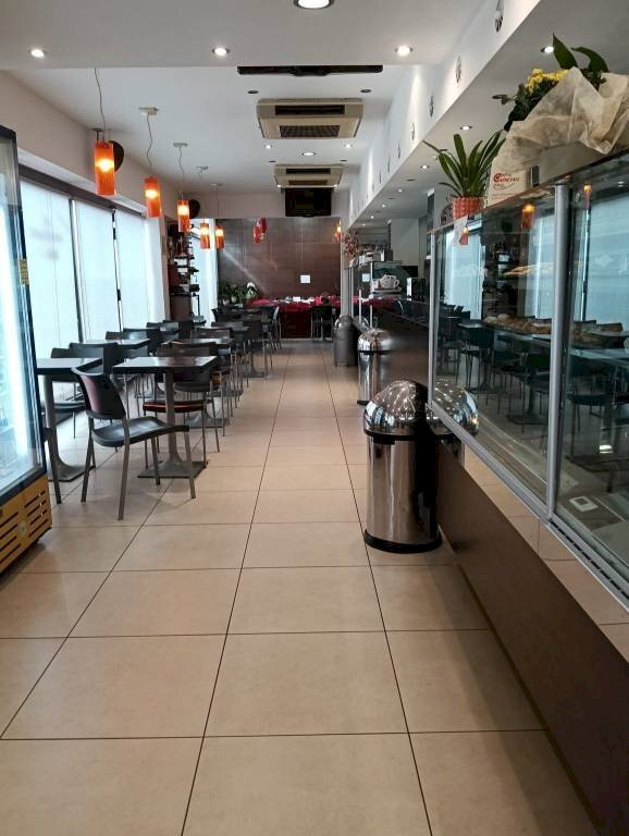 Interno non residenziale - Bar Tavola Calda - Fredda corso Italia, Gaeta - foto 3