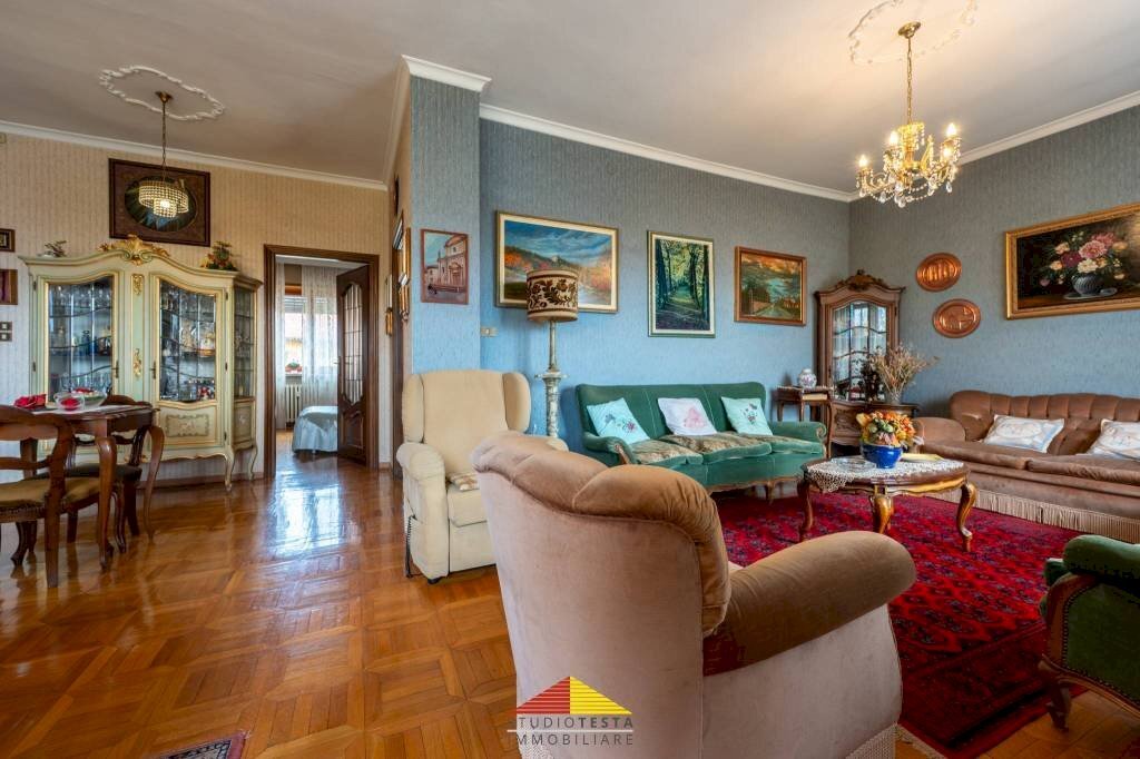 Salone - Four-room apartment via Giovanni Battista Bodoni, 34/C, Saluzzo - photo 3