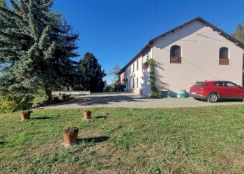 Giardino - Rustico Incisa Scapaccino - foto 4