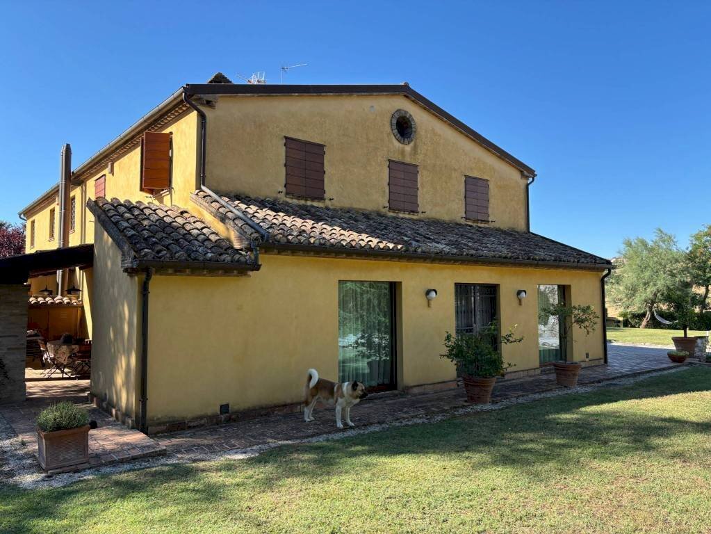 Facciata - Rustico via San Germano, 10, Camerano - foto 2