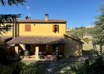 Facciata - Rustico via San Germano, 10, Camerano - foto 4