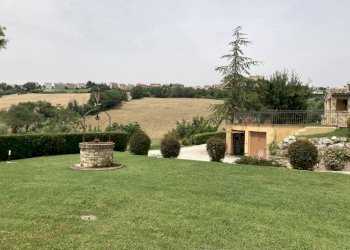 Giardino - Rustico via San Germano, 10, Camerano - foto 42