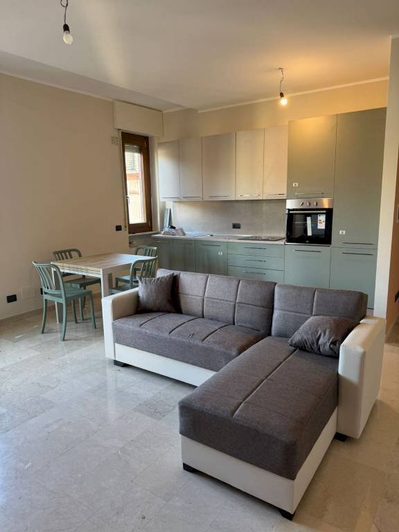 Salone - Appartamento via Guglielmo Oberdan, 41, Alessandria - foto 1