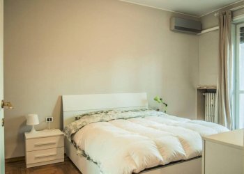 Camera da letto - Two-room apartment via Luigi Soderini, 35, Milano (neighborhood Lorenteggio) - photo 16