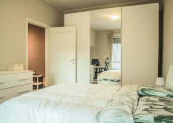 Camera da letto - Two-room apartment via Luigi Soderini, 35, Milano (neighborhood Lorenteggio) - photo 17