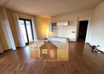 Salone - Quadrilocale via Ciro Menotti, Poggio a Caiano - foto 8