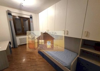 Camera da letto - Quadrilocale via Ciro Menotti, Poggio a Caiano - foto 16