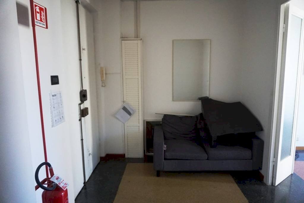 Ingresso - Trilocale via Antonio Cantore, 7, Genova (zona Sampierdarena) - foto 2