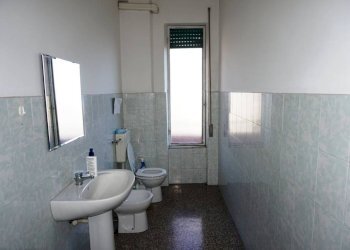 Bagno - Trilocale via Antonio Cantore, 7, Genova (zona Sampierdarena) - foto 13