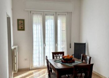 Sala da pranzo - Quadrilocale Bologna (zona San Donato) - foto 7