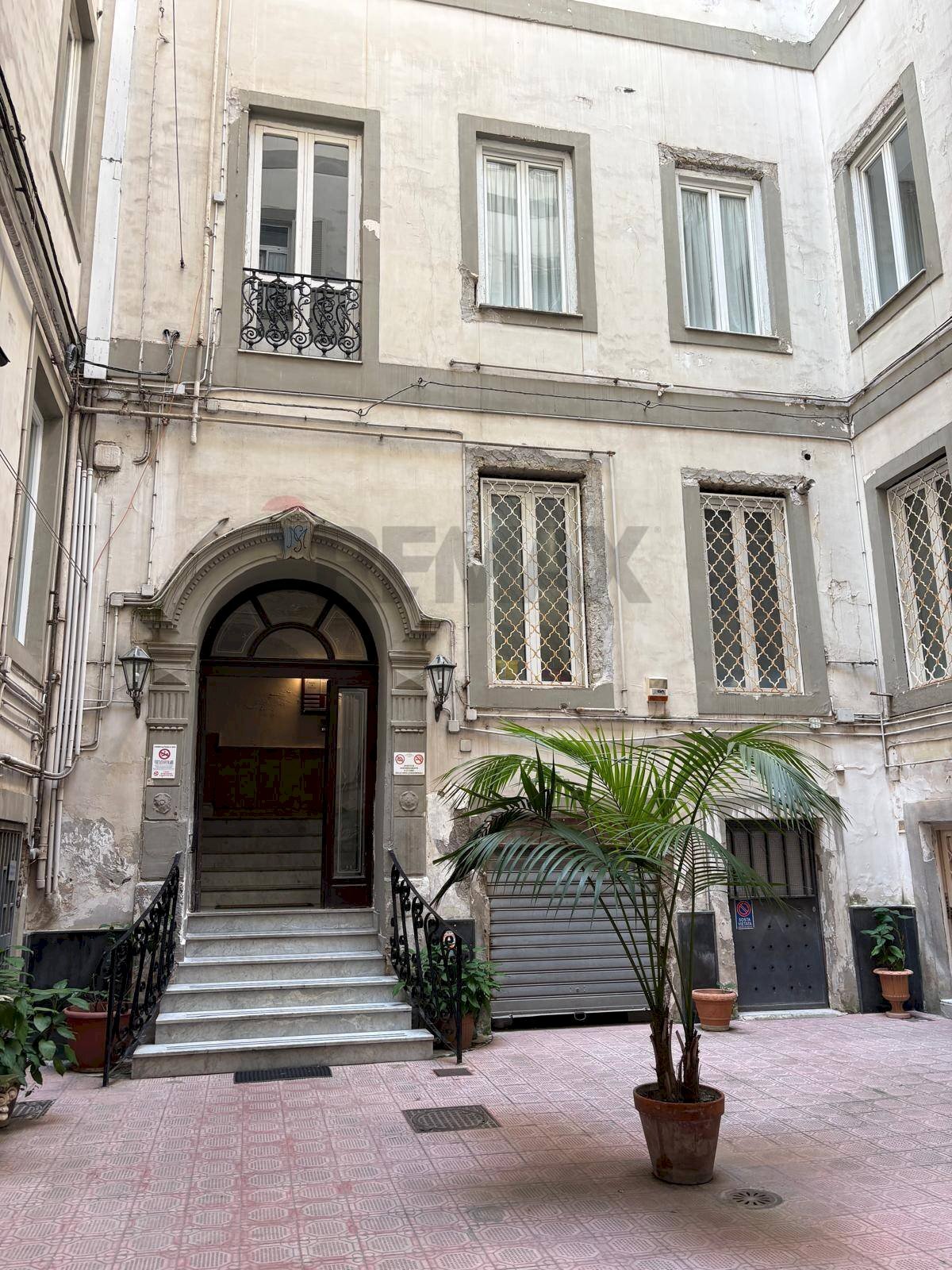 Edificio all\'aperto - Trilocale Viale Gramici
 
24, Napoli - foto 1