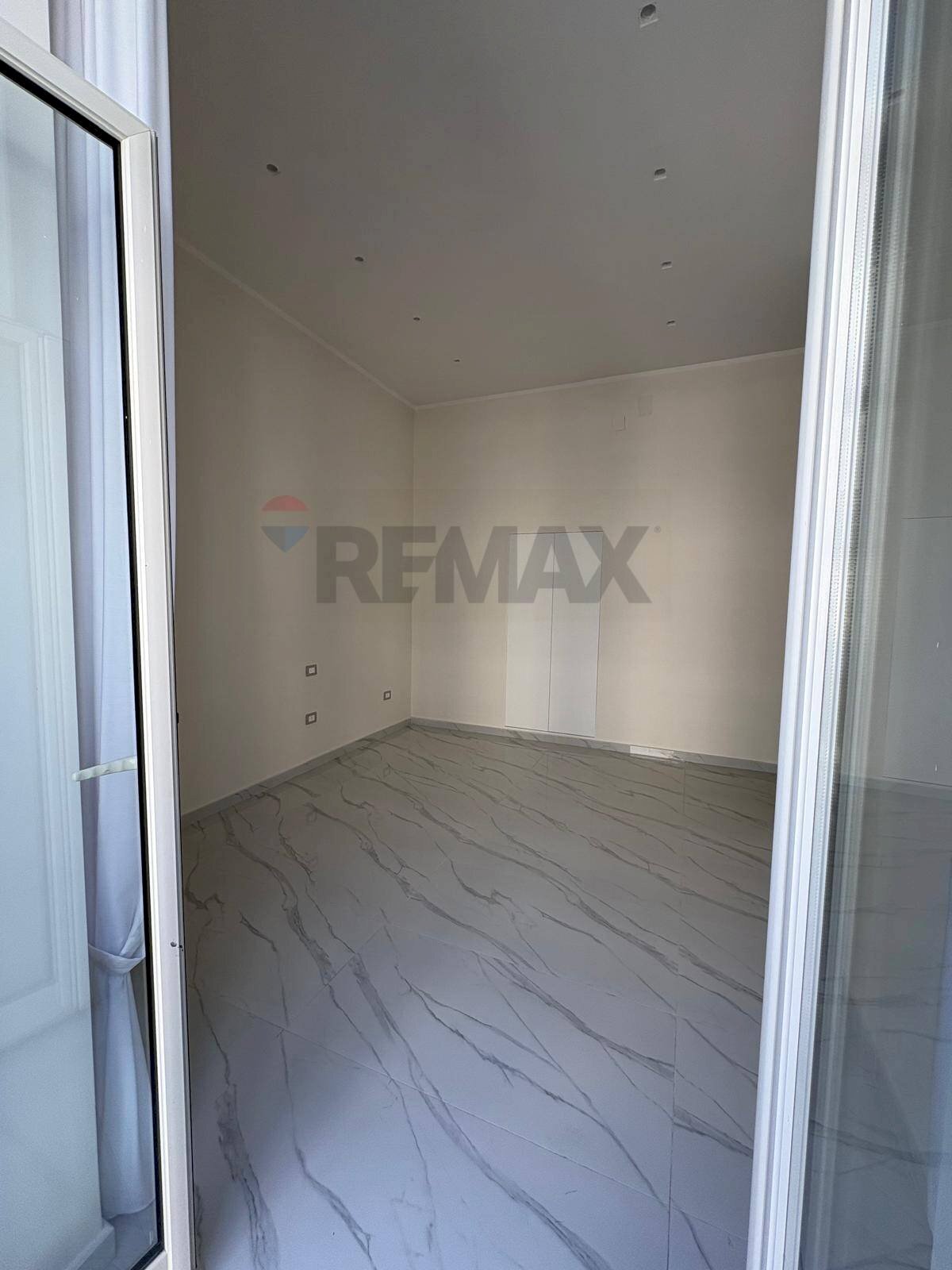 Stanza vuota - Trilocale Viale Gramici
24, Napoli - foto 3