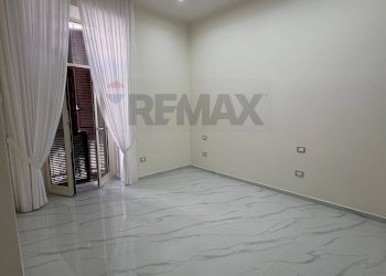 Stanza vuota - Trilocale Viale Gramici
 
24, Napoli - foto 24
