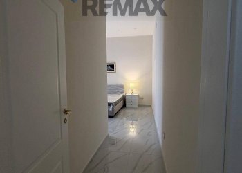 Hall / corridoio - Three-room apartment Viale Gramici
 
24, Napoli - photo 25