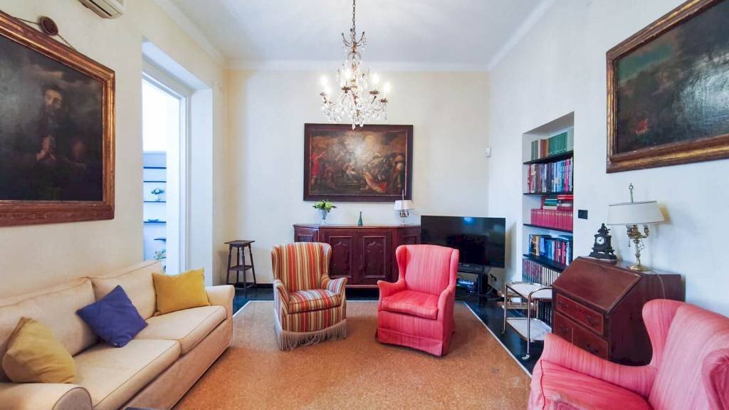 Salone - Appartamento piazza del Portello, Genova - foto 3