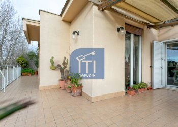 Foto 5 - Attic Via Vincenzo Vannutelli
 
12, Roma - photo 5