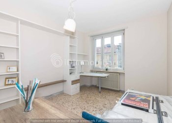 Camera da letto - Trilocale via Rivarolo, 10, Torino (zona Aurora) - foto 7