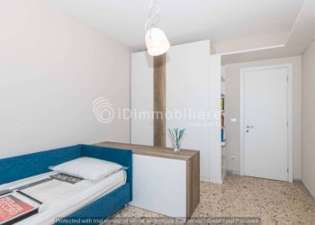 Camera da letto - Trilocale via Rivarolo, 10, Torino (zona Aurora) - foto 8