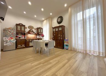 Foto 1 - Quadrilocale Corso Giuseppe Mazzini
 
235, Catanzaro - foto 1