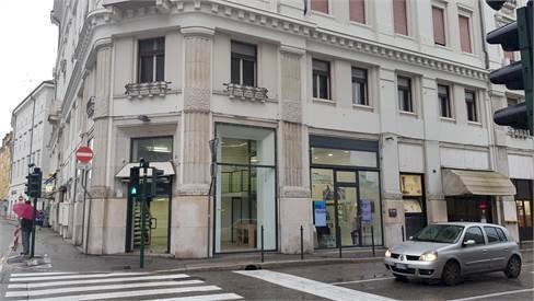 Foto 1 - Locale Commerciale Via Carducci, Trieste - foto 1