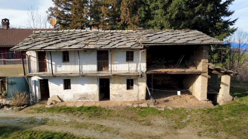 Facciata - Rustico via Bergera, 38, Bagnolo Piemonte - foto 2