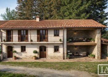 Facciata - Rustic via Bergera, 38, Bagnolo Piemonte - photo 1