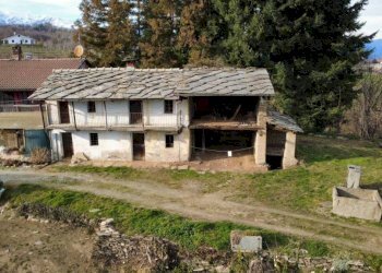 Facciata - Rustic via Bergera, 38, Bagnolo Piemonte - photo 6