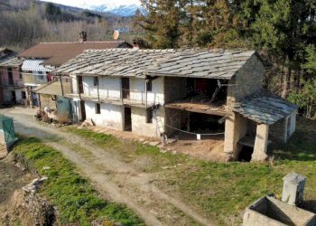 Facciata - Rustic via Bergera, 38, Bagnolo Piemonte - photo 7